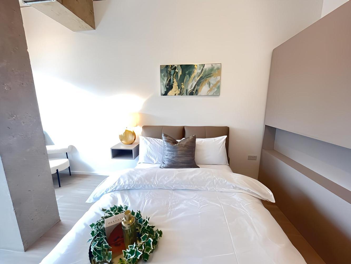 1Br Luxury Flat At Train Station - Long Stays Welcome - Just Ask Milton Keynes Zewnętrze zdjęcie