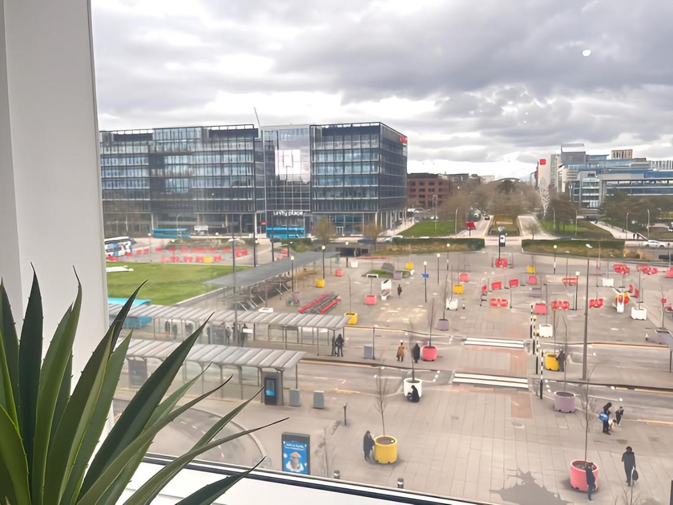 1Br Luxury Flat At Train Station - Long Stays Welcome - Just Ask Milton Keynes Zewnętrze zdjęcie